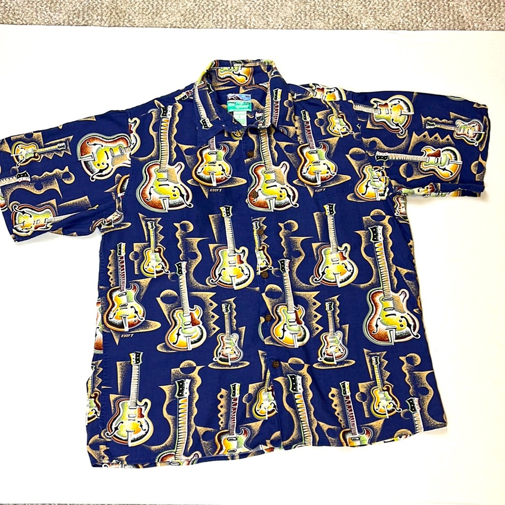 Reyn Spooner Hawaiian Shirt-  Guitar Print - Size Large
